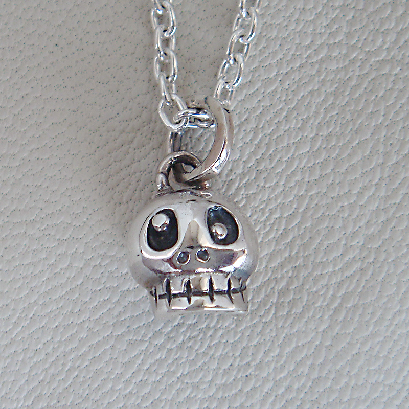 スカルチャームペンダント-スカルネックレス ドクロ（どくろ