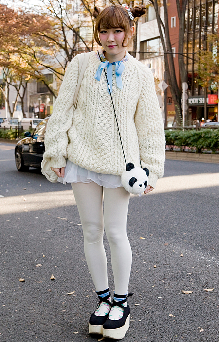 定点観測・第372回 全身白コーディネート ACROSS（アクロス）