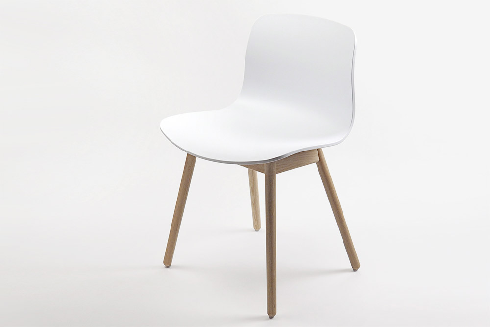 About a chair アバウト ア チェア / HAY