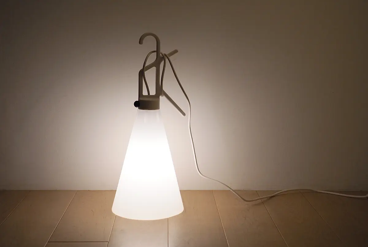 MAYDAY メイデイ（ホワイト） / FLOS Konstantin Grcic