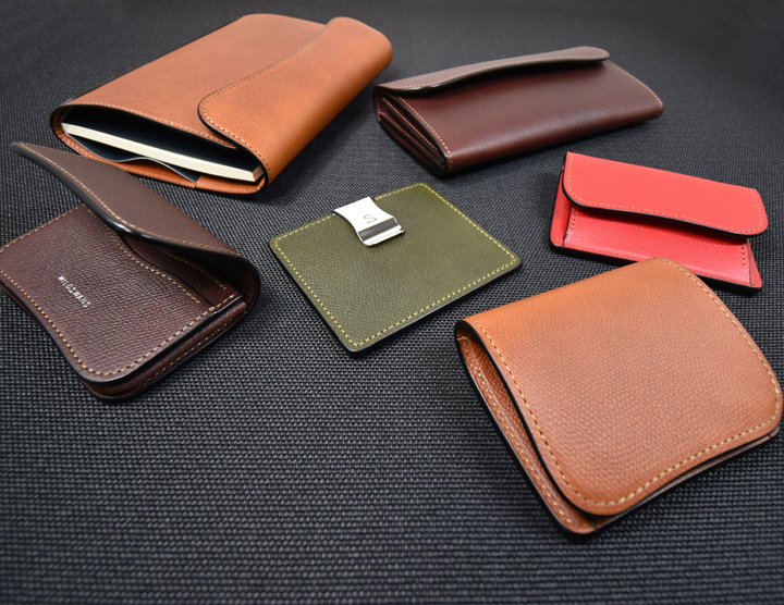 直営店限定・型押しミネルバリスシオ製革小物シリーズについてのお話