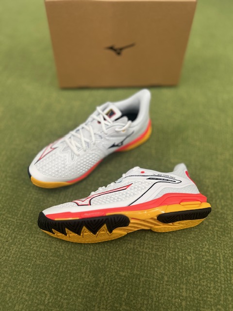 店舗ブログミズノの新商品入荷しました♪のページです。