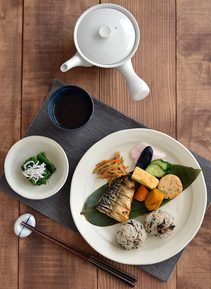 表情のある渦模様がポイント。シンプルで使いやすい和食器シリーズ。