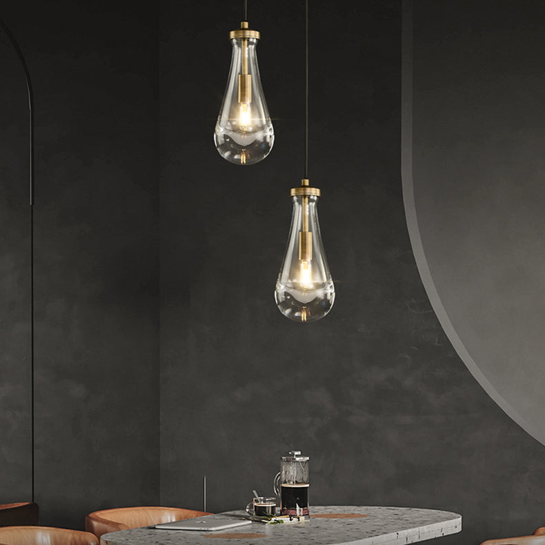 水の雫が落ちる瞬間を切り取ったような独特な形状 - ブリラペンダント