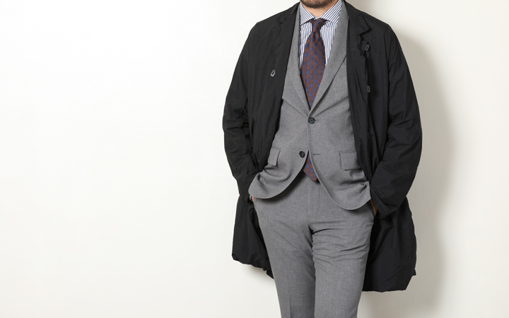 narifuriのスーツシリーズは、自転車に乗らない人が買って行く