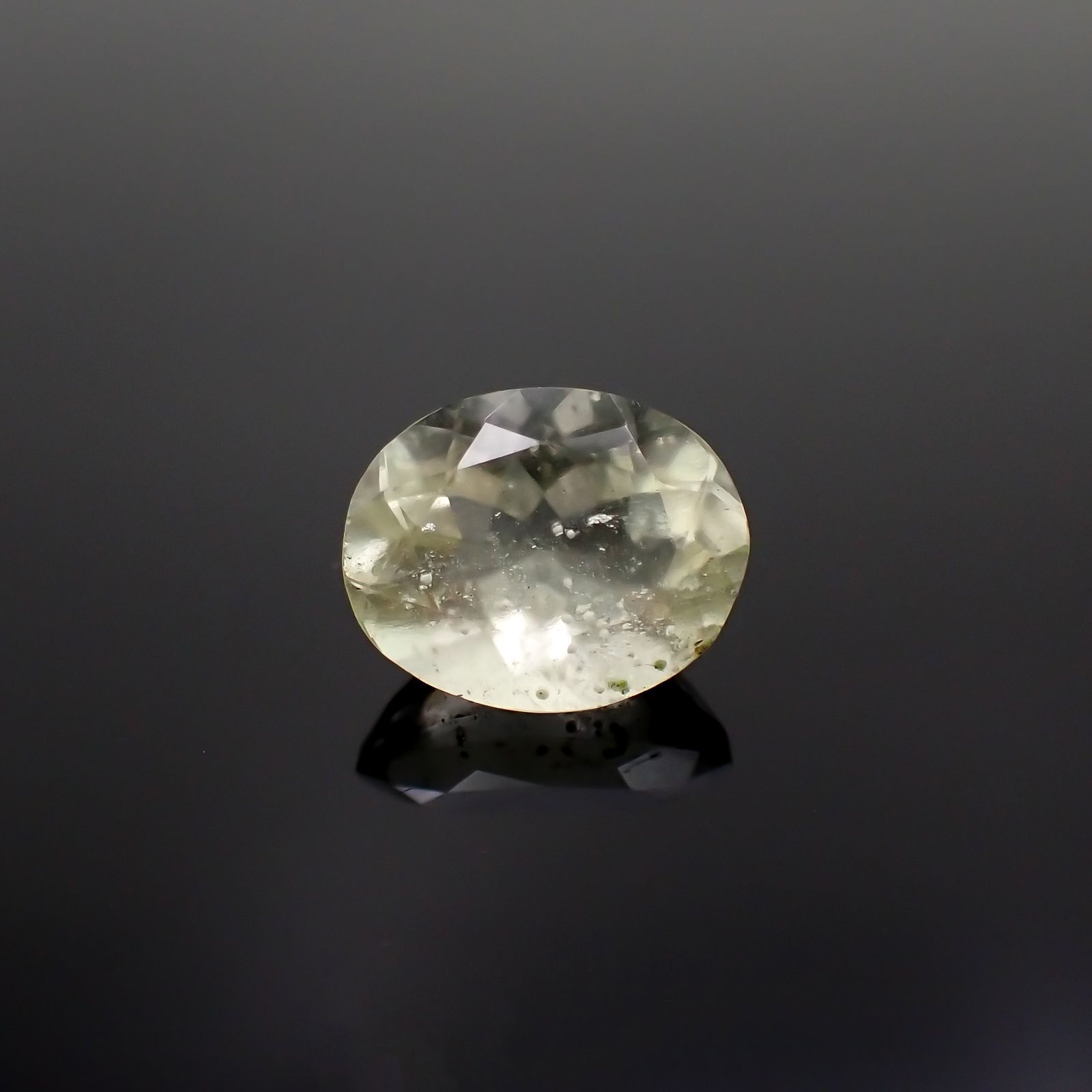 Libyan32）10.7g稀少ブラックリビアングラス リビア砂漠原石 Libyan32