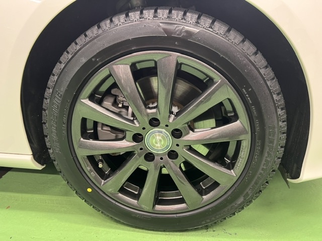メルセデスベンツ C220d】スタッドレスホイール取付のご紹介です