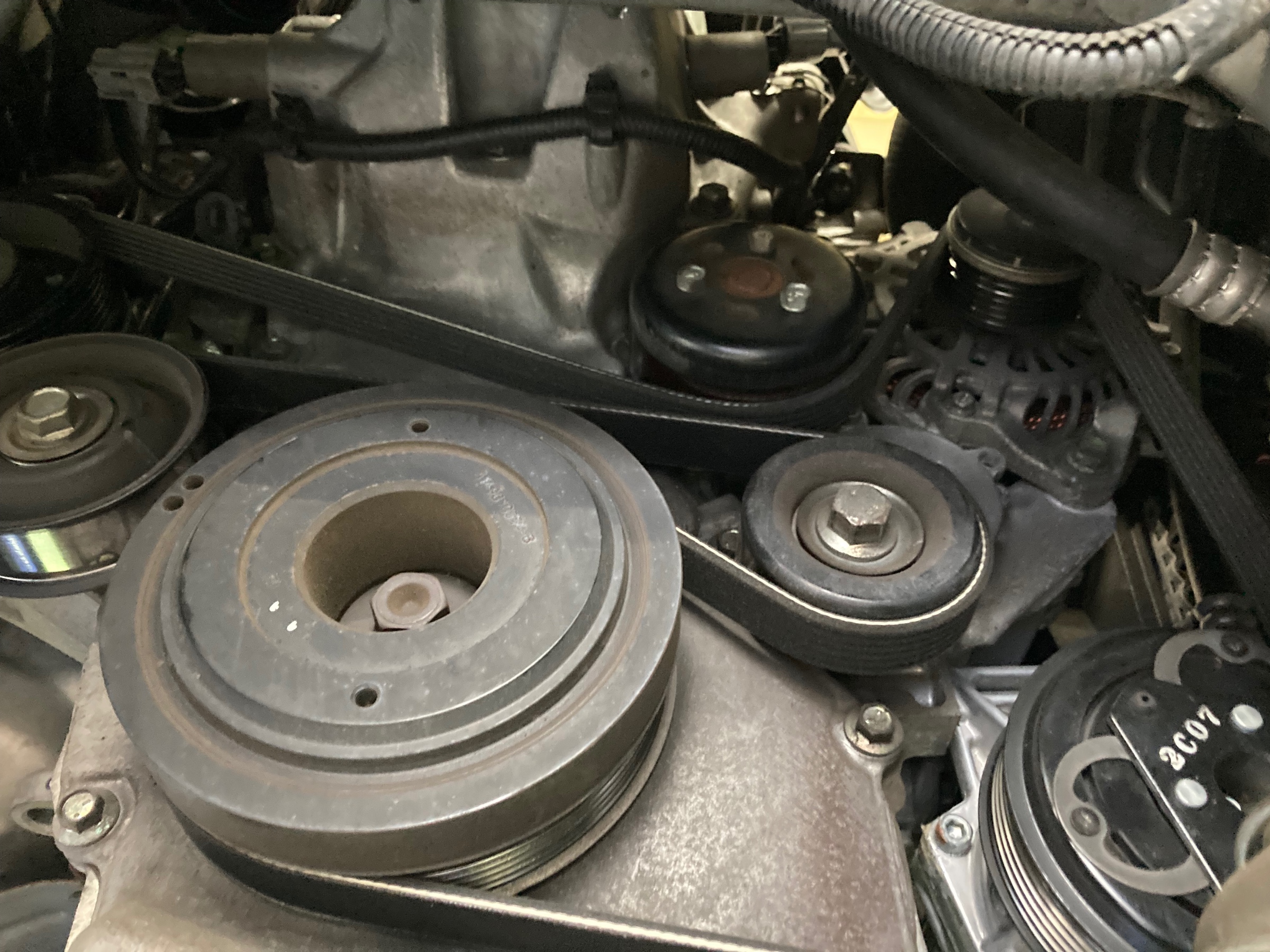 日産・ノート・E12（スーパーチャージャー）】ファンベルト交換のご