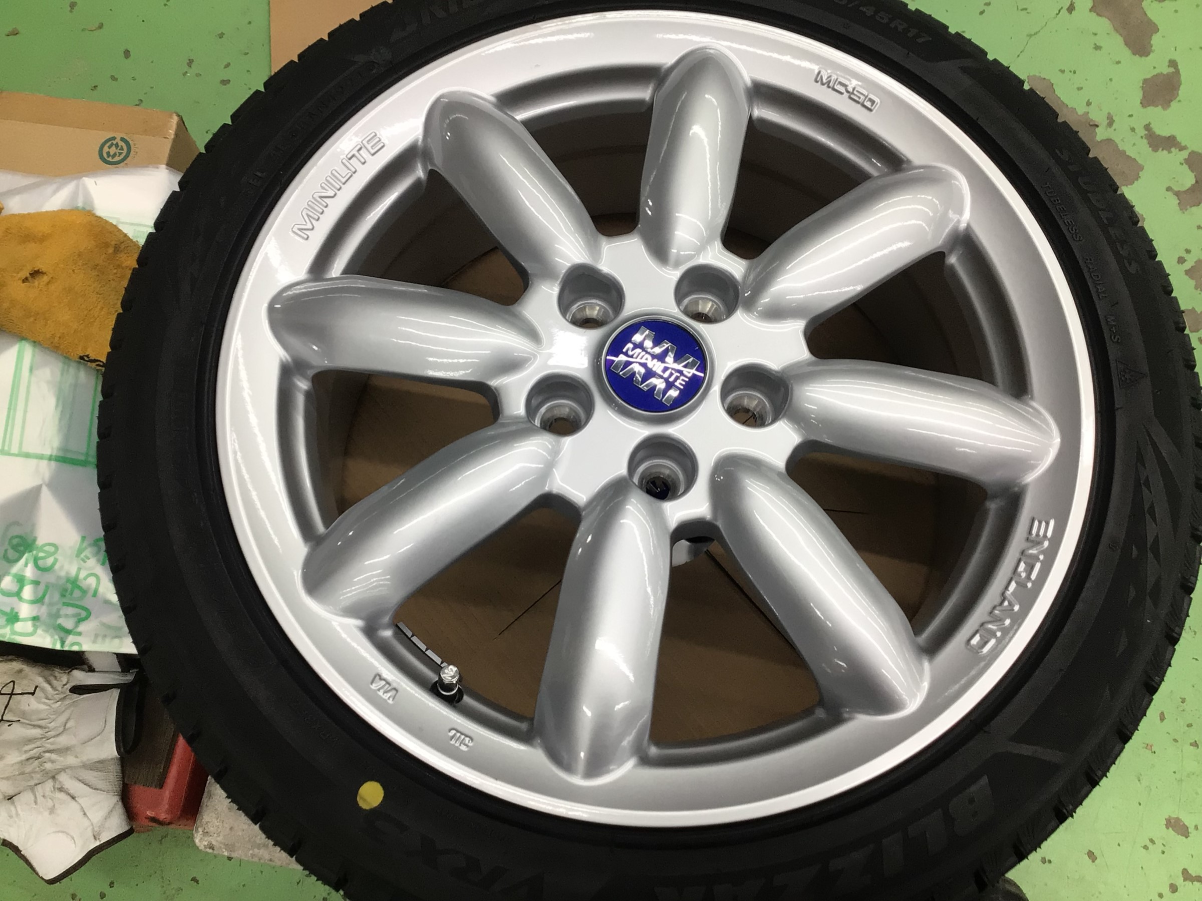 MINI・ジョンクーパーワークス】スタッドレス・ホイールセット取付