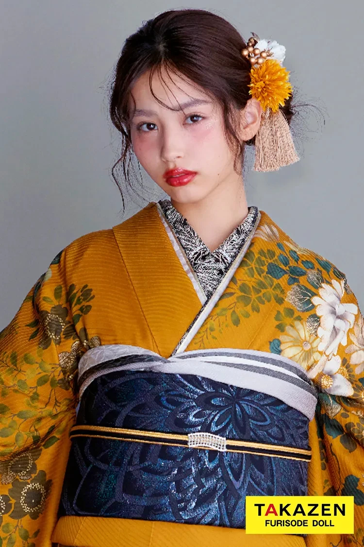 ヴィンテージスタイル からし/黒 牡丹柄 ノスタルジック 個性的振袖