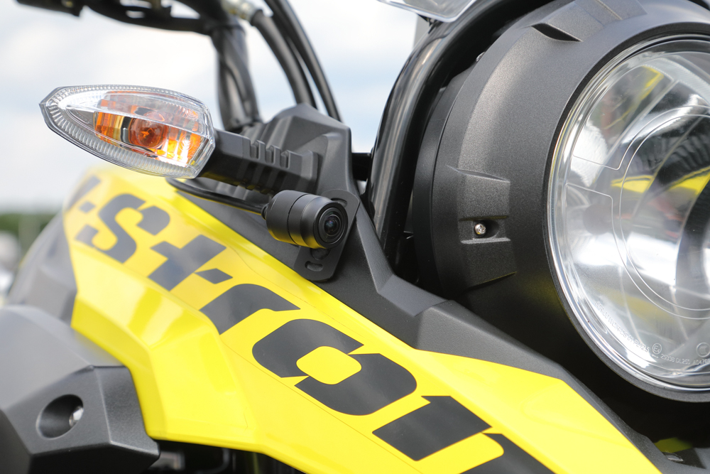 レッドバロンのバイク専用ドライブレコーダー絶賛発売中！お得情報も