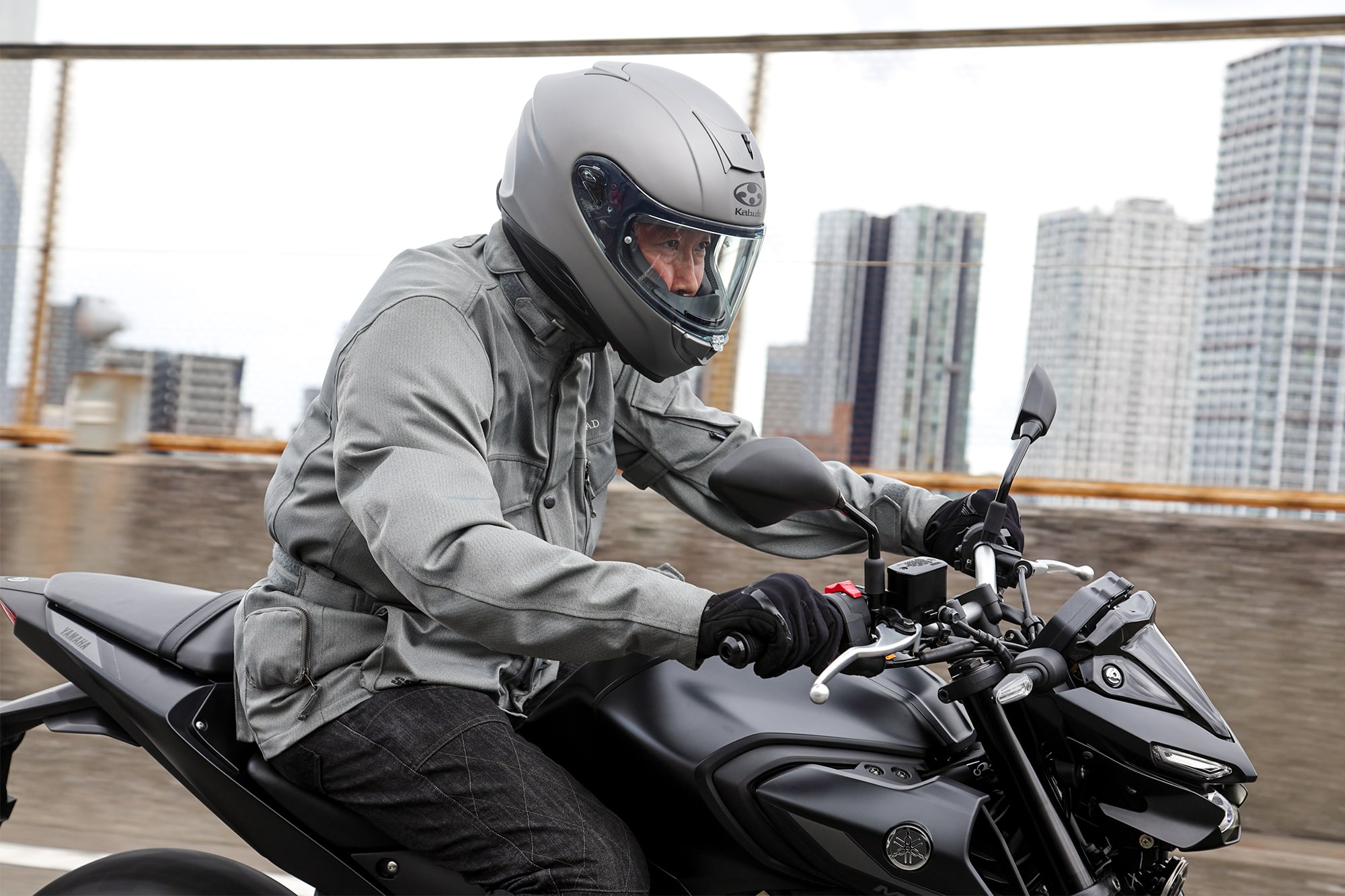 軽量モデルのエアロブレードが正常進化で “6”へ！ KABUTO AEROBLADE-6