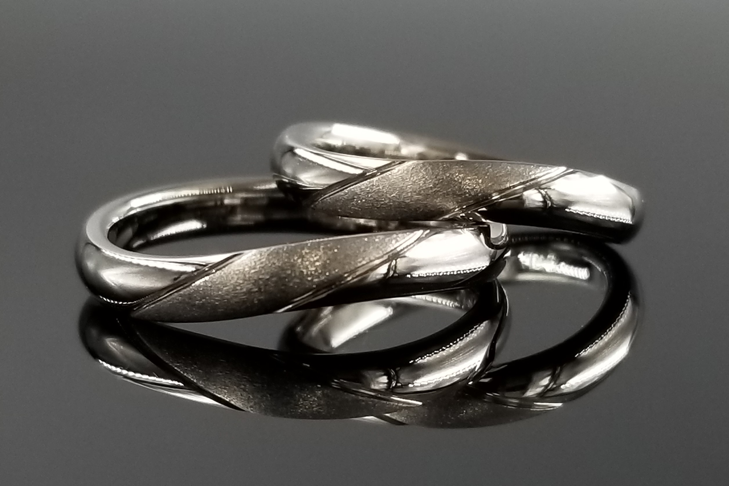 ころんとした甲丸形状で柔らかい雰囲気に仕上がりました。 | 結婚