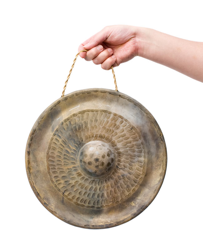 ベトナムのゴング（銅鑼）30cm［バチ付き］ の通販[送料無料