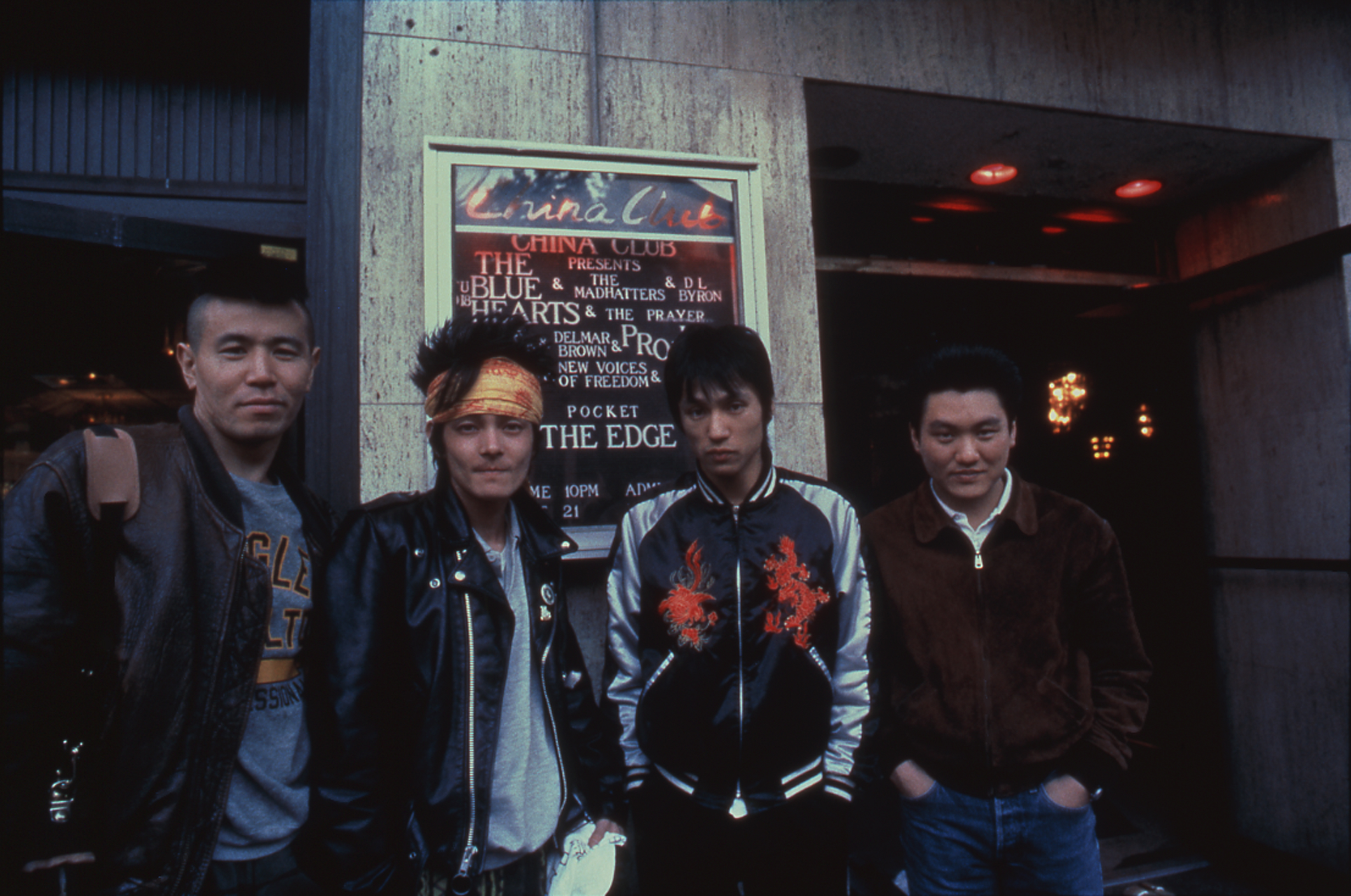 オールタイム・シングルス / THE BLUE HEARTS - 徳間ジャパン|Tokuma