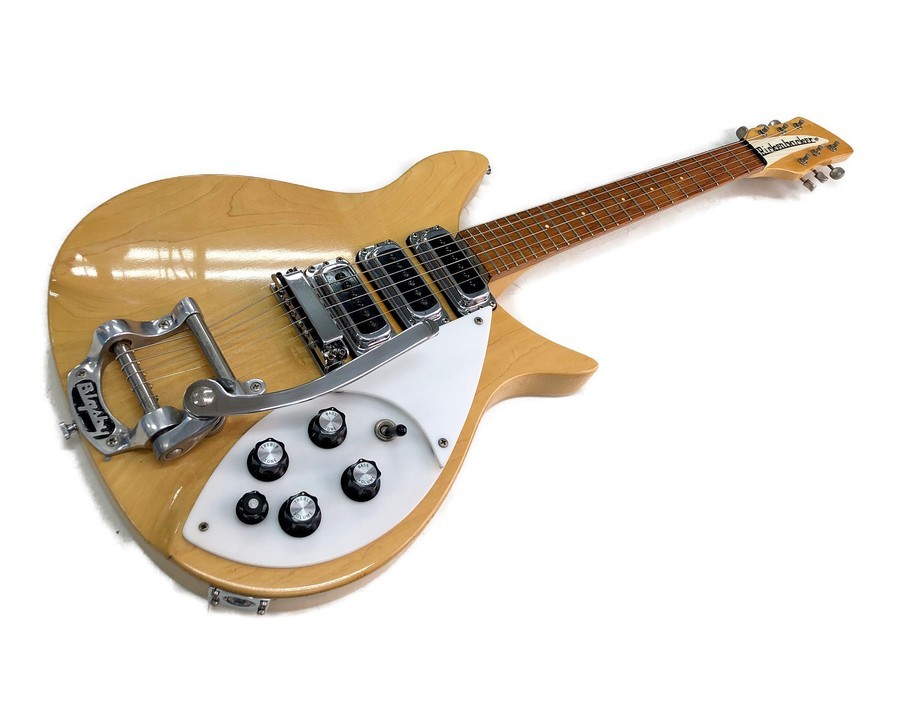 スマホで購入】84年製 Rickenbacker(リッケンバッカー)320をご紹介