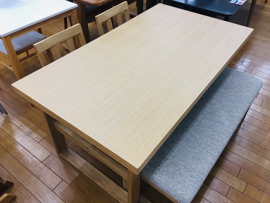 NITORI(ニトリ) アケビシリーズ ベンチダイニング4点セット【鶴ヶ島店