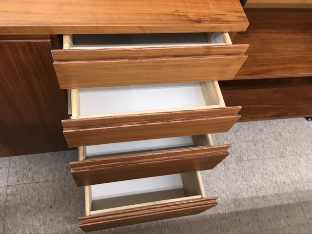 UNICO [ウニコ] HOXTON(ホクストン) キャビネット 入荷しました