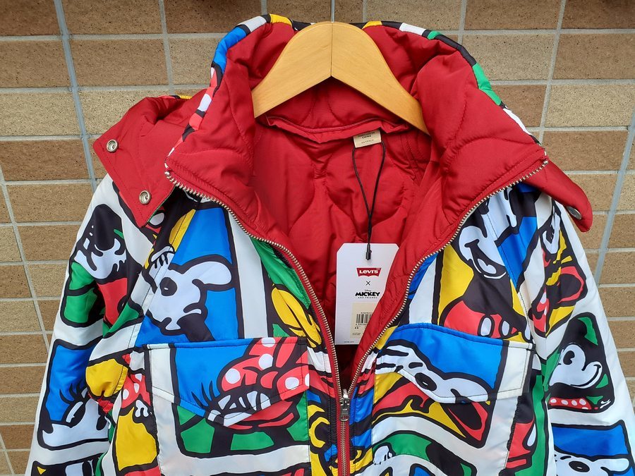 LEVI'S(リーバイス)X DISNEY(ディズニー)よりリバーシブル中綿コートが
