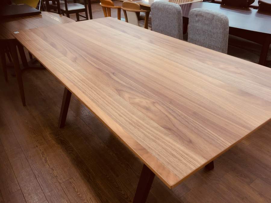 IKEAのダイニングテーブル入荷です！稲城若葉台店｜2017年11月17日