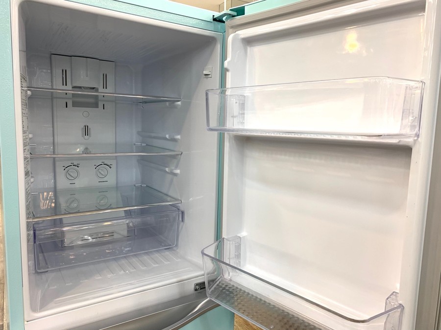 レトロスタイル】Daewoo（ダイウ）の冷蔵庫と電子レンジのご紹介です