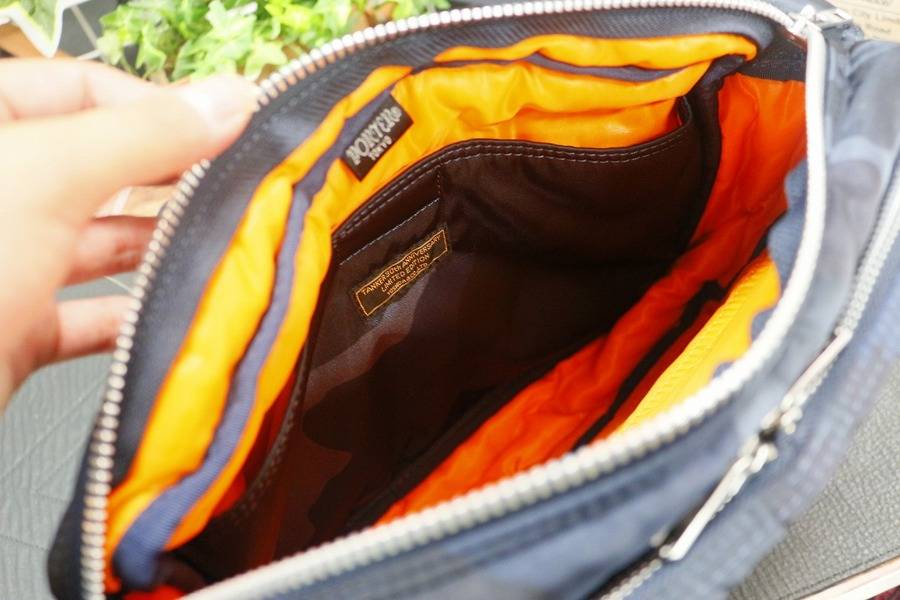 PORTER》☆TANKER 30周年記念☆カモ柄ショルダーバッグ入荷しました