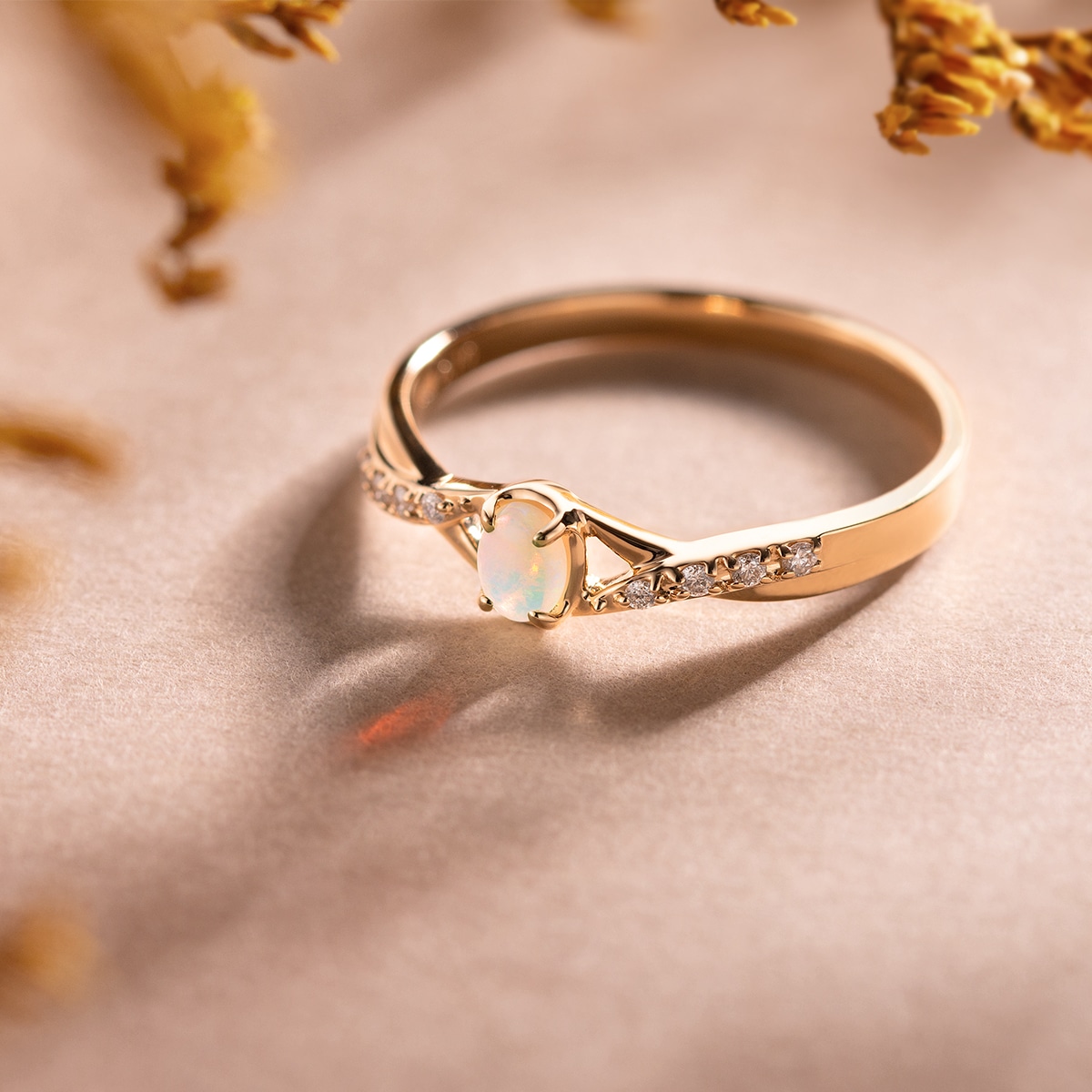 K18イエローゴールドオパールリング(RFR794-002)|TSUTSUMI（ジュエリー