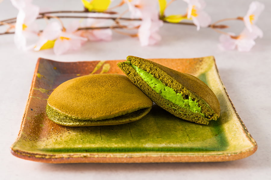 桑名園／さくら焼(生どら焼)詰合せ8個入(抹茶クリーム4個小倉クリーム4個)