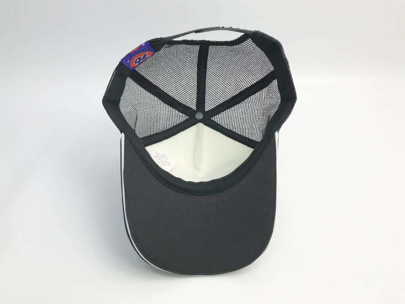 76（ナナロク） ツバ刺繍モノトーンメッシュキャップ 411