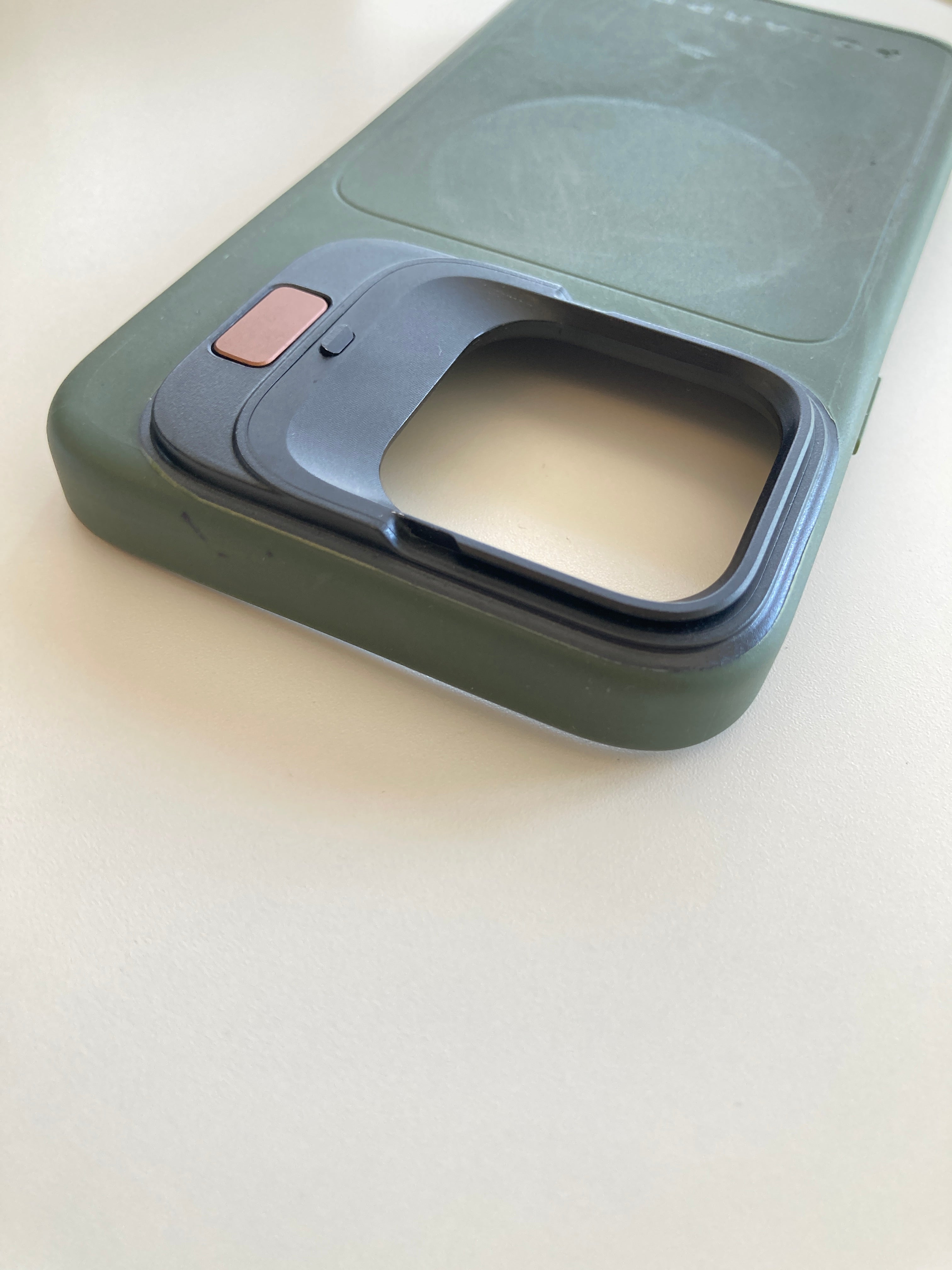 中古】PolarPro LiteChaser Pro ケース - iPhone 15 Pro Max (Forest)