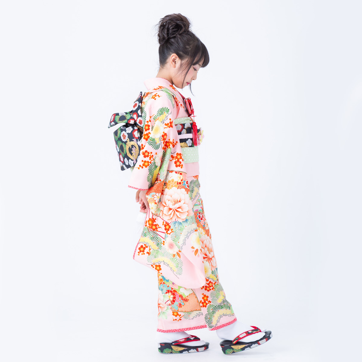 七五三七歳四つ身：N056 乙葉 ピンク 扇面松梅に牡丹 | 七五三着物