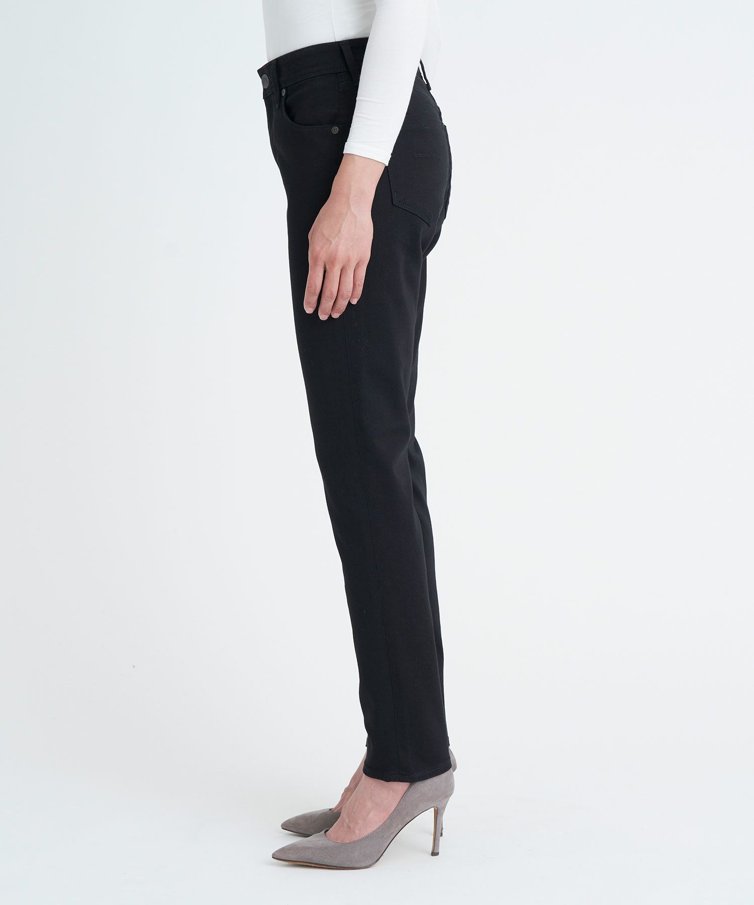 スリムテーパード