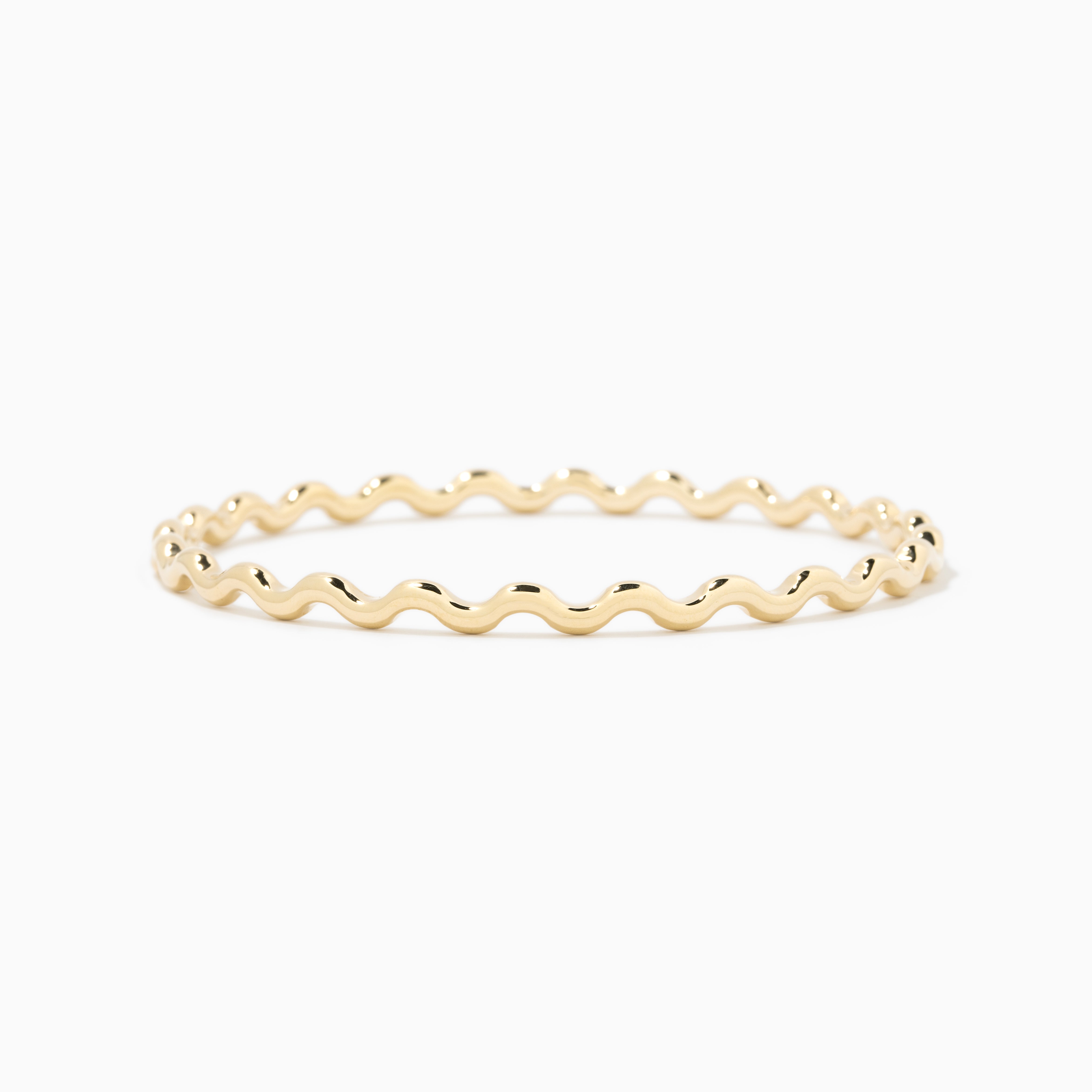 The Thick Wavy Bangle – Yearly Co.