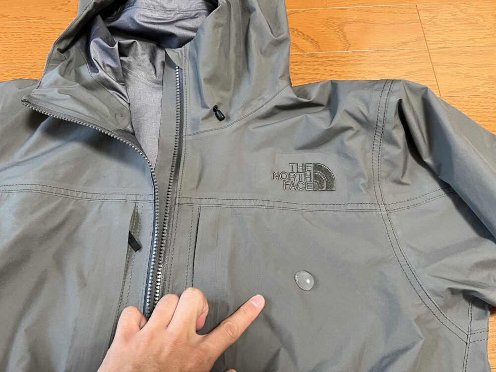 ノースフェイス『ハイカーズジャケット』の使用感やサイズ感をレビュー