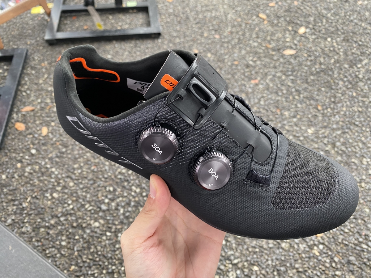 DMT】話題の新作シューズ履いてきました！！ | サイクルウェアのこと