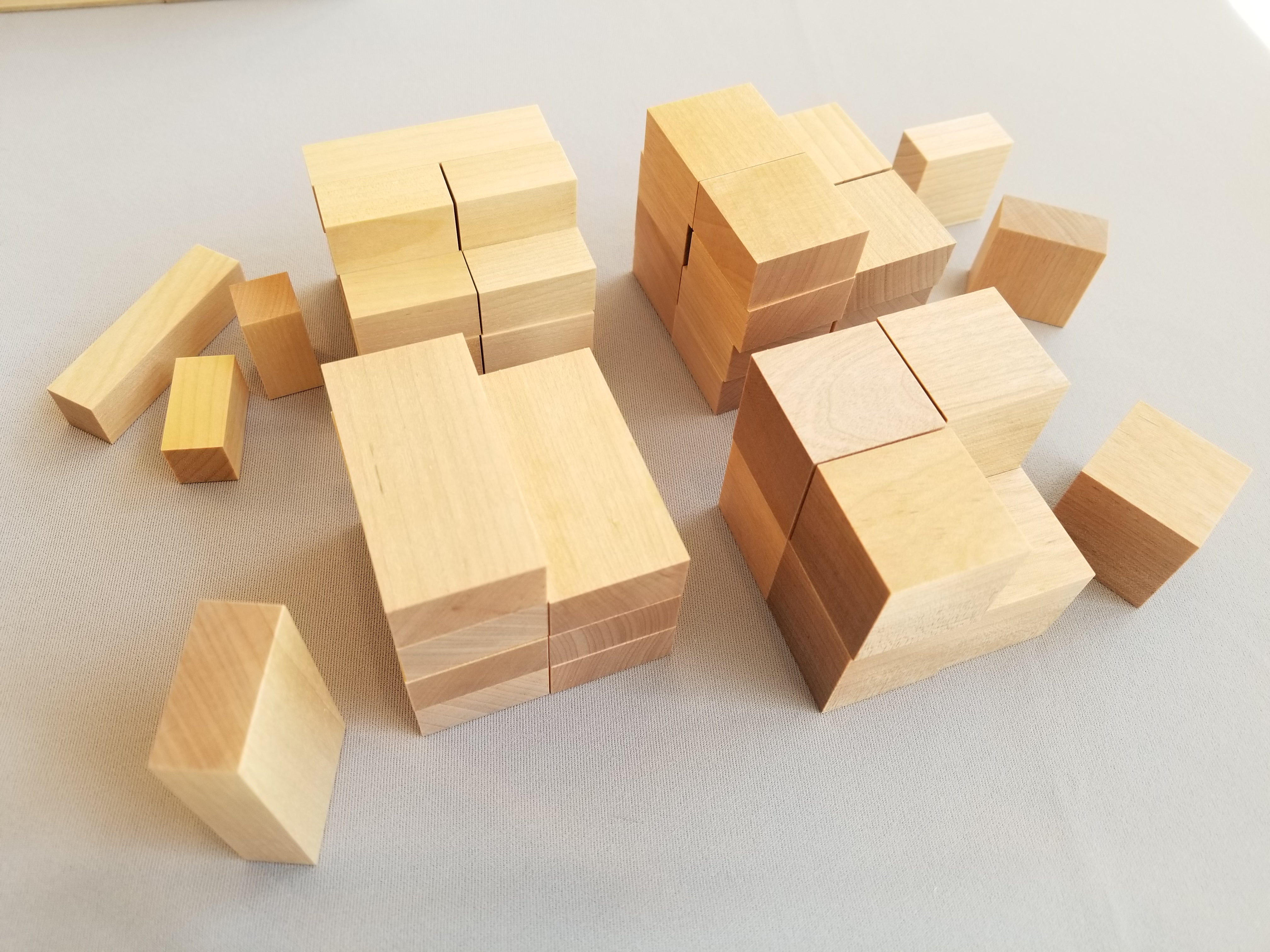 ケルンブロック白木基本セット (童具館) – 木のおもちゃ専門店ゆうぼ