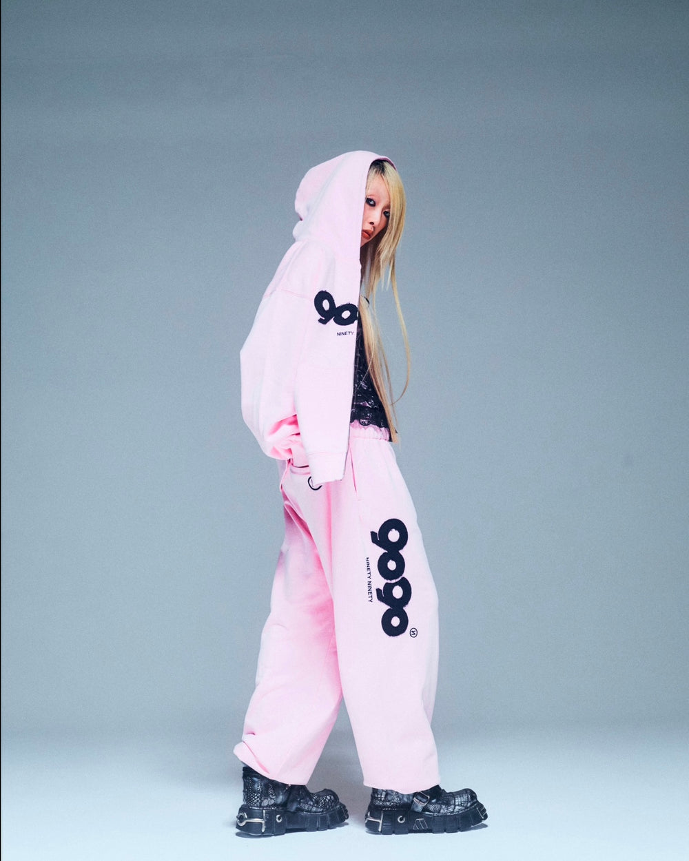 9090 OG Logo Zip Hoodie – YZ