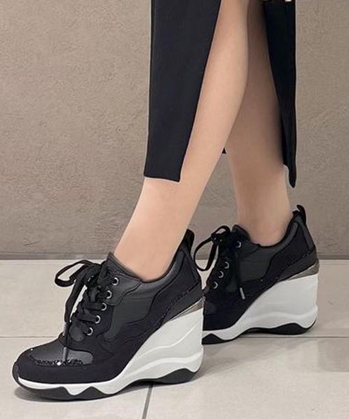 diana（プラスダイアナ） スニーカー 「9cm」美脚ヒールアップ