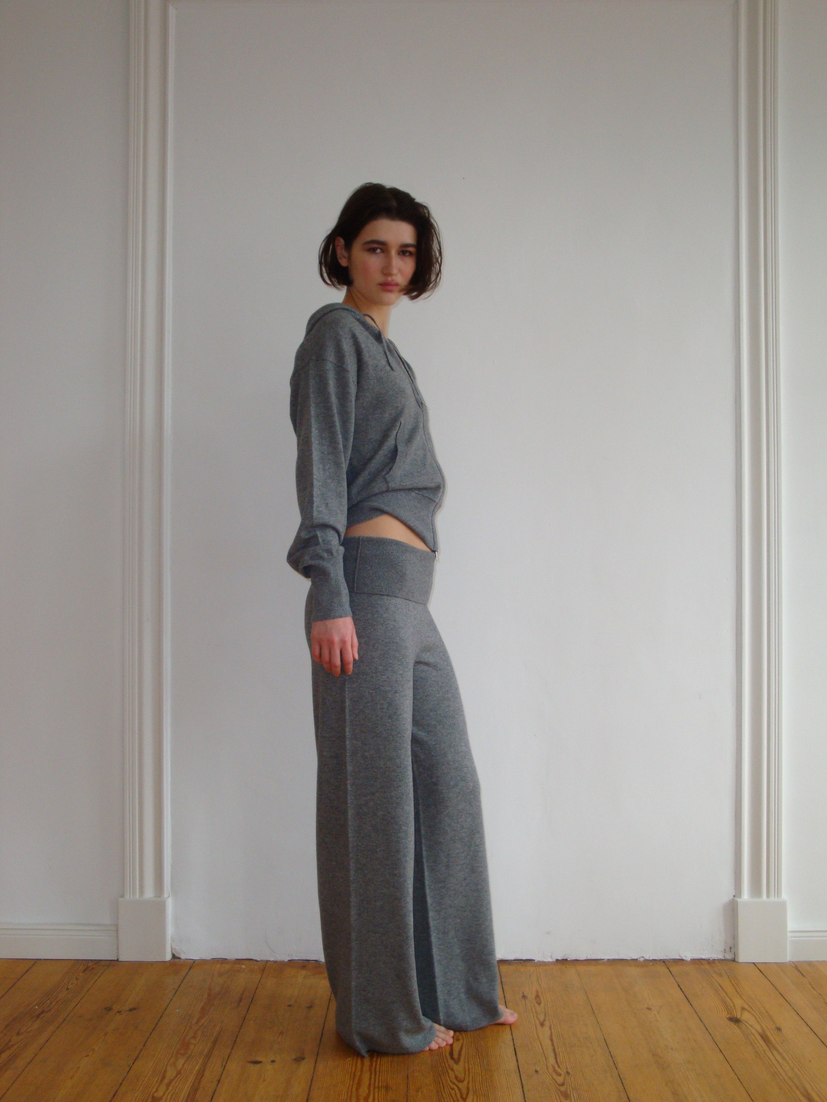 Cashmere Lounge Knit Pants in Soft Grey – ZODIAQUE STUDIOS