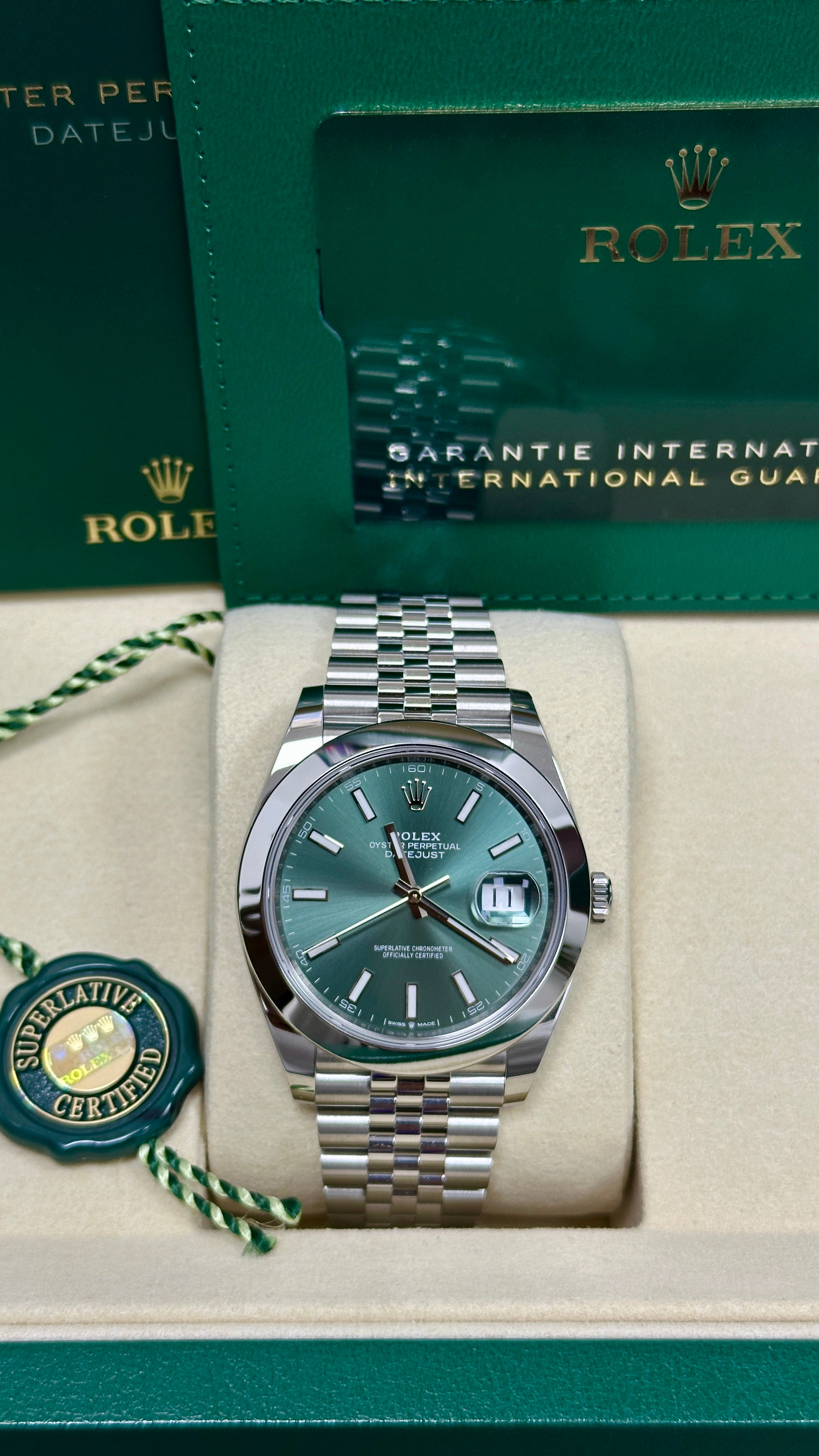 Rolex Datejust 41mm Mint Green Index Dial Smooth Bezel Jubilee Bracele