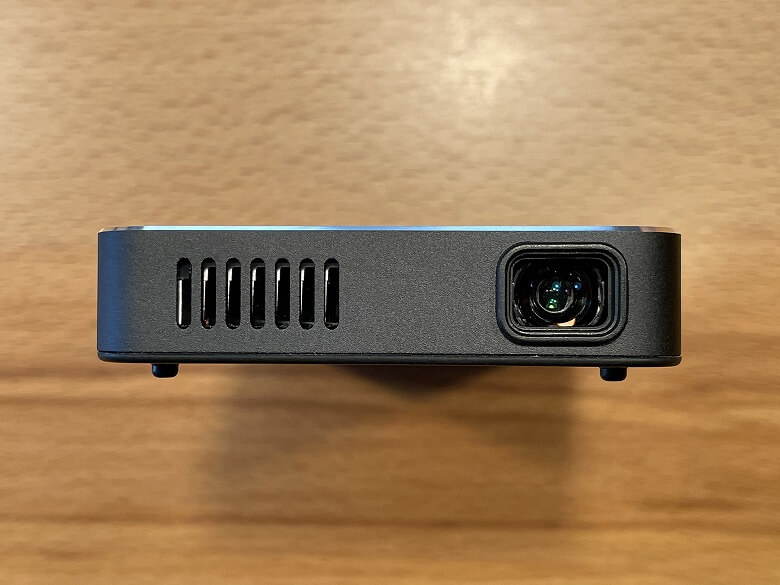 AKASO ミニビデオプロジェクター レビュー】HDMIやWi-Fi接続など各種
