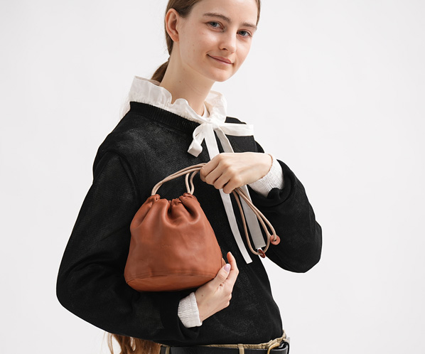 サスティナブル巾着Ⅱ手持ちタイプ｜商品一覧 | 革財布、バッグの