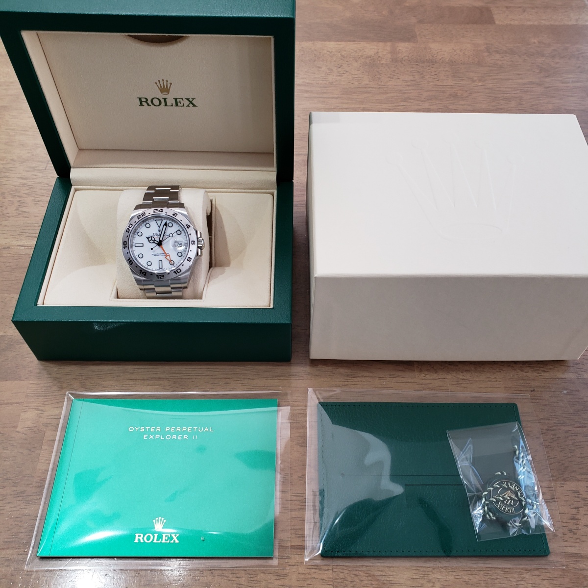 ロレックス エクスプローラーII 216570白文字盤 2018年10月未使用品