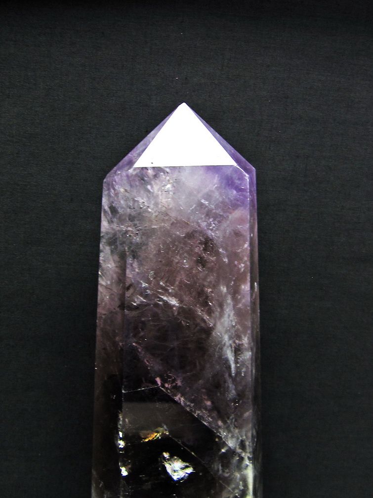 1.6Kg アメジストファントム六角柱[T573-4760]