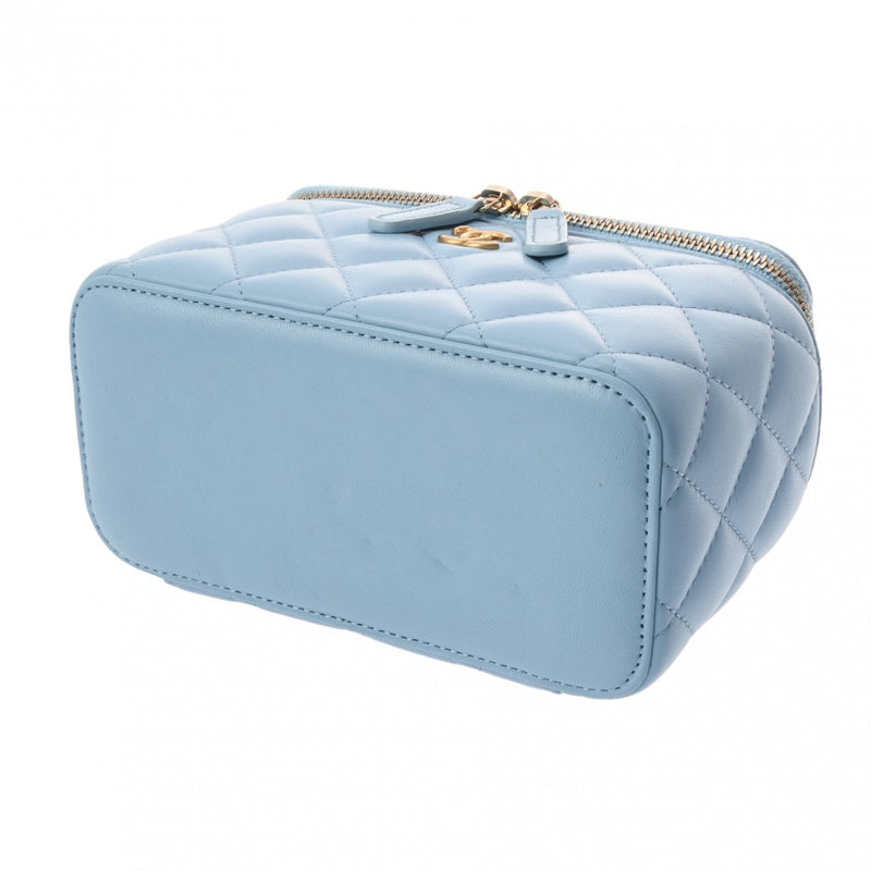 CHANEL ライトブルー ミニバニティーバッグ