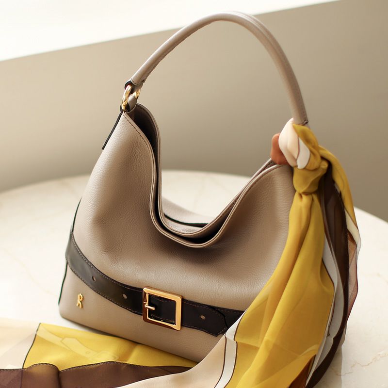 本物”の質感を味わう、本革トートバッグ14選｜日本製レディーストート