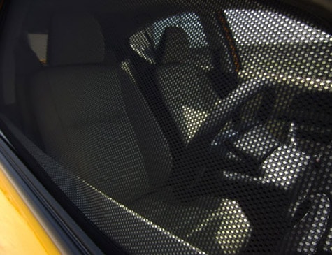 プリウス30系専用 レーザーシェードを販売中です。カスタムパーツ専門