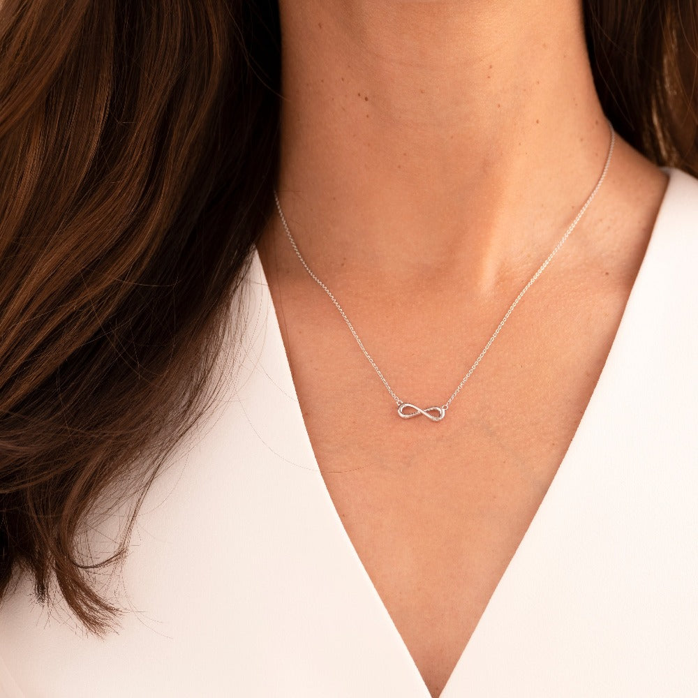 Infinity Necklace | Sterling Silver | Gisser Jewels