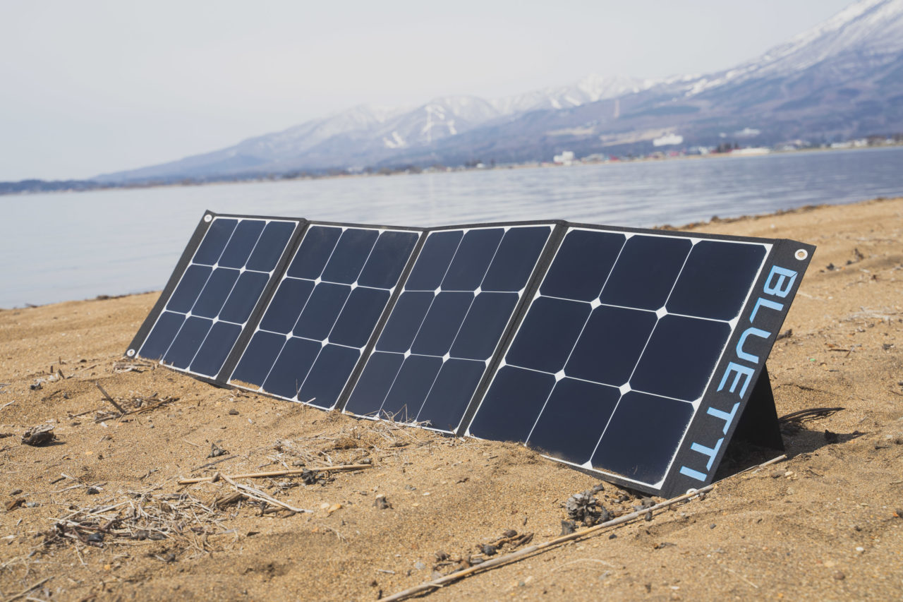 200Wの驚きの充電スピードのソーラーパネルを使ってみた！BLUETTI