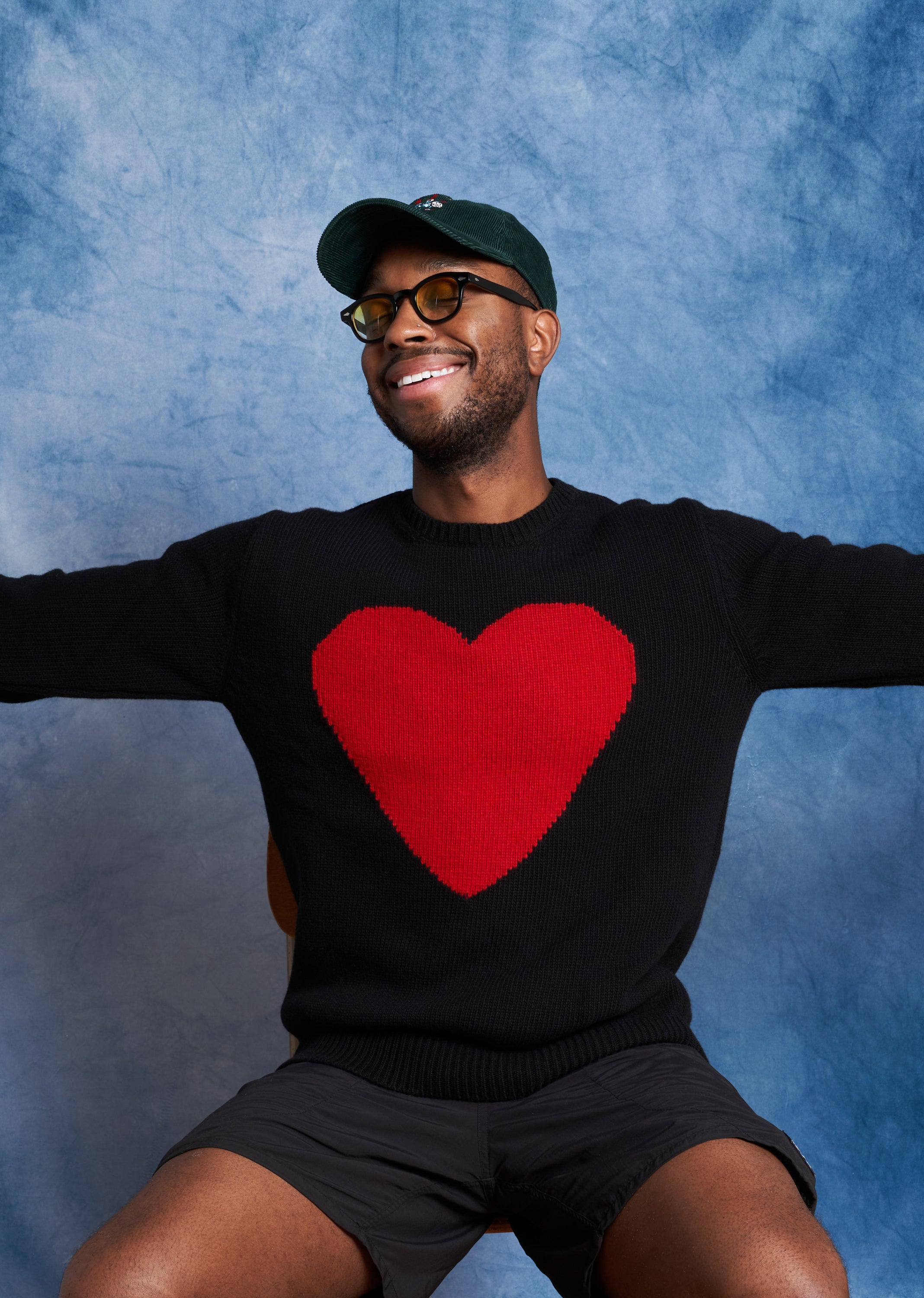 Unisex Heart Sweater – Gyles and George